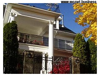 Mozart Guest House Seattle Bed and Breakfast